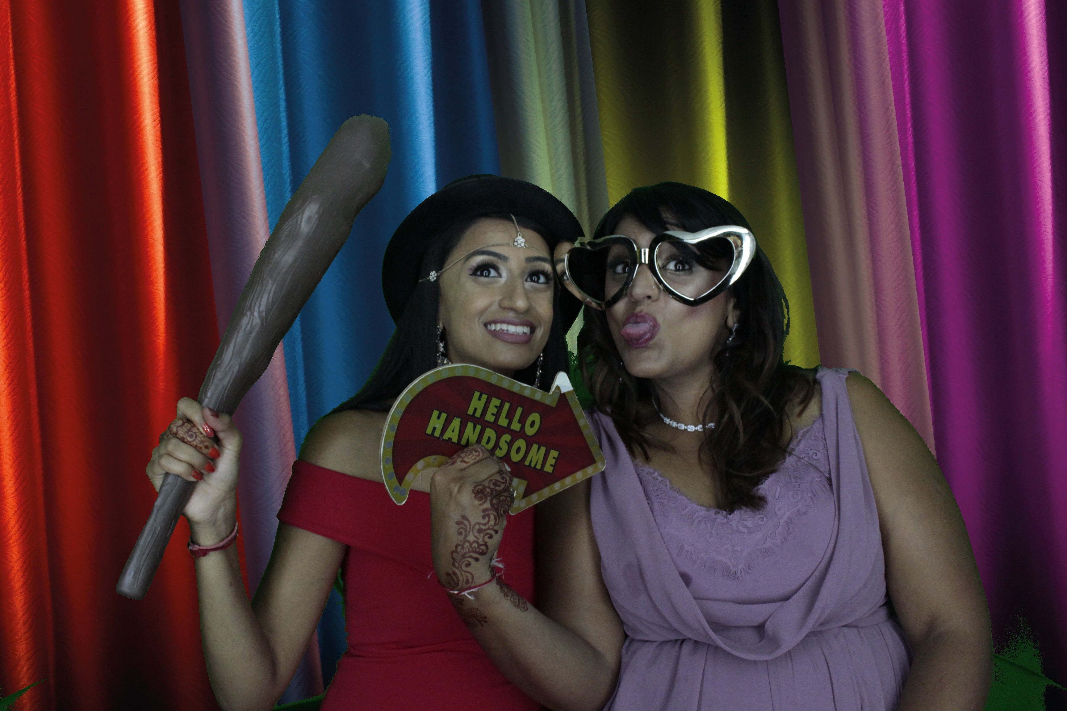 Bhavin & Yasmin’s Wedding | View more photos from the event at gallery.myphotoboothexperience.co.uk/u/MyPhotoBoothExperienceLtd/Bhavin-Yasmin’s-Wedding